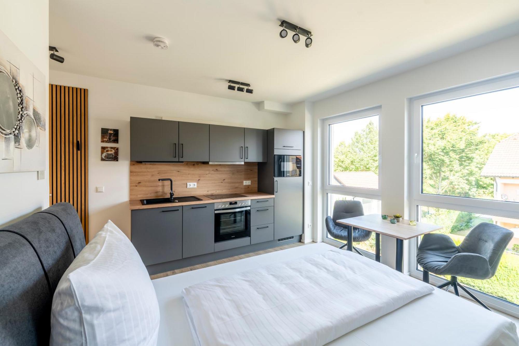 Vr-Serviced Apartments Wuerzburg Estenfeld Екстериор снимка